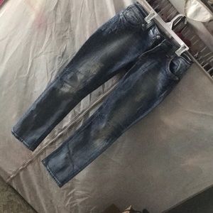 Women’s jeans.